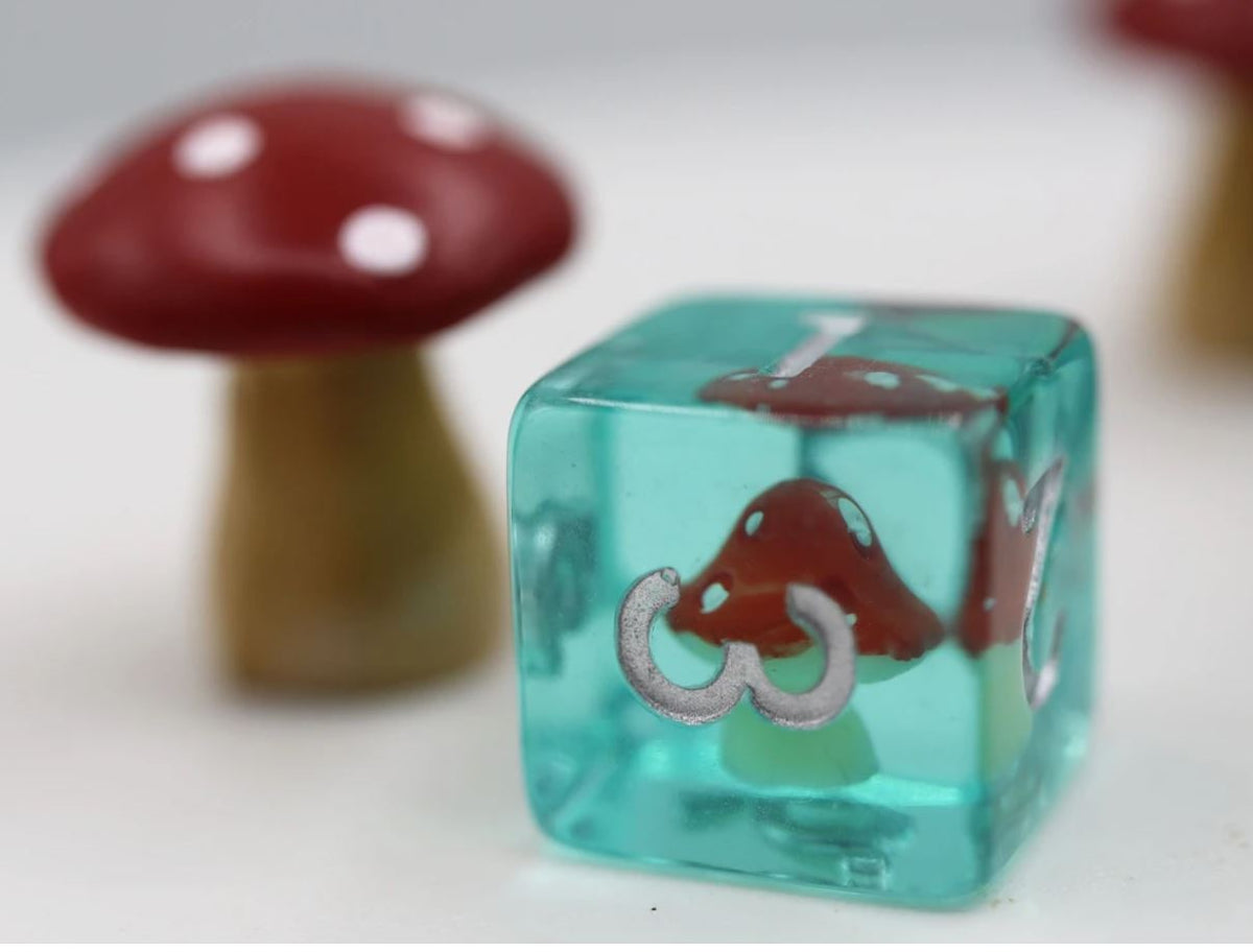 Power Up Mushroom Poly 7 Dice Set