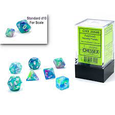 Festive Waterlily/white Mini-Poly 7 Dice Set